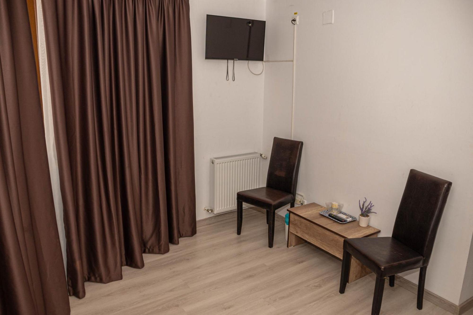 Hotel Occidental Wise Transit 3*